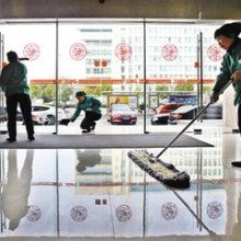 藍態(tài)清潔服務(wù)公司 專業(yè)保潔服務(wù)，為您營造潔凈舒適環(huán)境